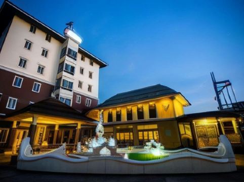 โรงแรมมาดิน่าระยอง