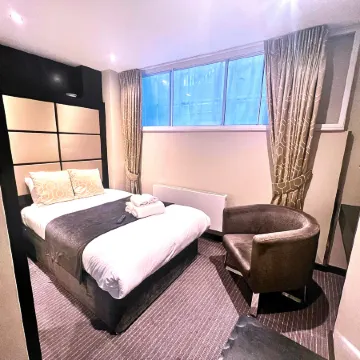 Great St Helen Hotel Отели рядом с достопримечательностью «Небоскреб «Скай Гарден»»