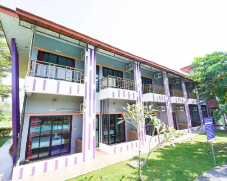 RoomQuest Chonburi Phanat Nikhom Hotels in Phanat Nikhom