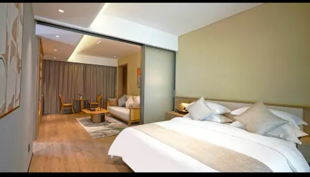 Hidden Waves Hot Spring Boutique Inn Отели в г. Лианхэ