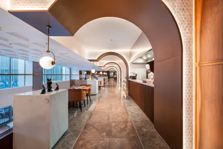 Novotel Shanghai Baoshan Jiusi Отели рядом с достопримечательностью «Guyi Garden»