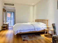 Sleftravelinn| Misty Manor · Sunlit Golden Peaks · Cloud-Nest Secluded Lodge - Business