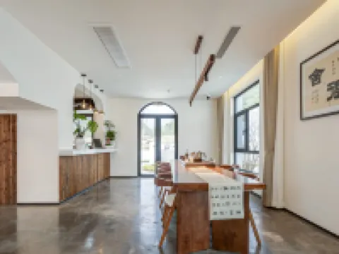 Floral Hotel·Xianning Residential Homestay Hoteles en Condado de Zhashui