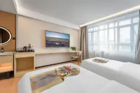 Boman Collection Hotel (Railway Bureau Subway Station) Hotels near Xinjiang University of Engineering (Tianjin Road Campus)