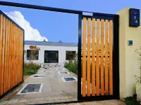 Yunling Guanshan Private Tang Holiday Homestay - Hot Springs