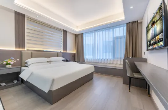 Suxi ShiguangHotel (Lijiang High speed Railway Station Branch) Hotels near Lijiang Railway Station