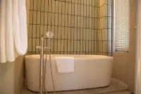 Nishan Luyuan Hotel - balcony