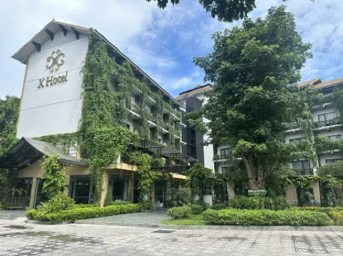 X Hotel Thai Nguyen Отели в г. Тхайнгуен