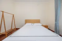 Crystal Bayview Hotel Jinghaiwan Scenic Apartment (Weihai Station Huafa New World) - balcony