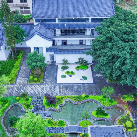 TAOHUAYUAN Hotel