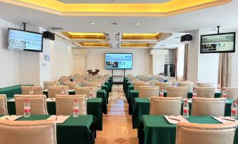 Platinum Han Palace International Hotel