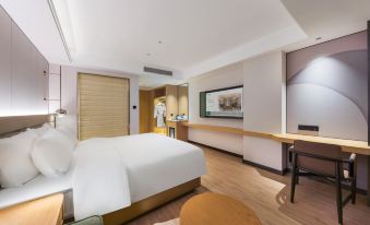 Qingdao Railway Station Zhanqiao Meilun Hotel