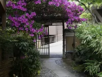 道後屋温泉旅館 鄰近四國松山道後 観光人力車 力舎本店的酒店