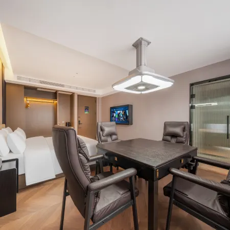 Wanting Hotel (Dongyang Shankou Comprehensive Market Xifan Night Market)