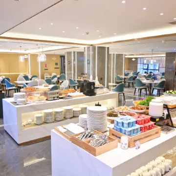 Atour Hotel (Zhangjiajie Yongding District Tianmenshan Cableway Station)