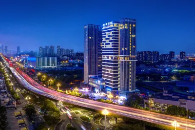 Mercure Guangzhou Financial City Hotels near Guangzhou Maritime College