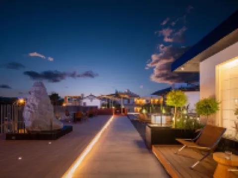 Floral Hotel·Azure Vernal·March Water Hotel (Dali Ancient Town)