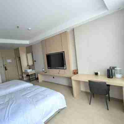 Jingchen Holiday Hotel Rooms