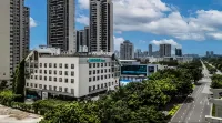 City Hotel (Liuzhou Yao Bu Ancient Town City Wanda Plaza)