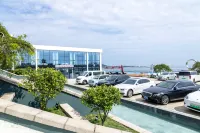 Rongcheng Fengqi Coast Holiday Hotel (Shendiao Wild Animal Nature Reserve)