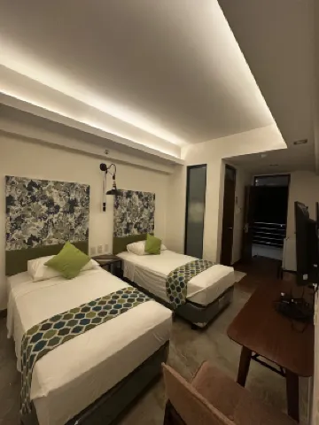 The Greenhive Hotel Inc.