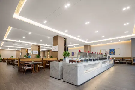 ZAIYIDONGANHOTEL Отели рядом с достопримечательностью «CPC Chengdu Longquanyi District Committee Party School»