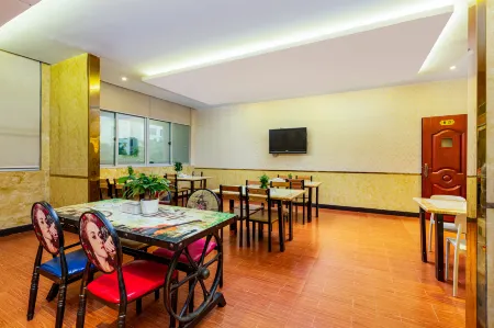 Xiangjiang Hotel Shishi Отели рядом с достопримечательностью «Quanzhou Textile Garment Vocational Institute»