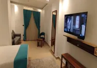 Pyramids Gem Plaza Hotel & Apartments