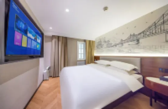 Lanzhou Fuwo Hotel (Zhangye Road Pedestrian Street Branch, Xiguan Subway Station)