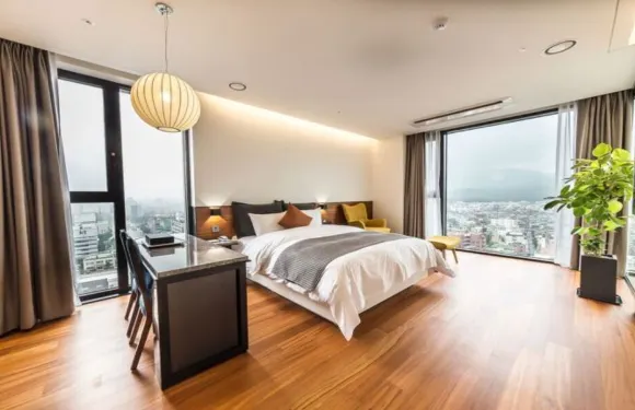 海灣204道峯酒店