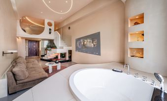 Yisu Artistichome Homestay (Zhanjiang Wanda Rongsheng Branch)