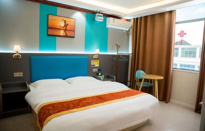 Tonghuayuan Business Hotel