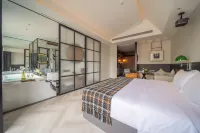 Orange Luxury Hotel (Chongqing Zhongxian Wanda Plaza Branch)