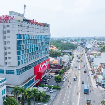 The Mira Hotel Hotels near Thủ Dau Một