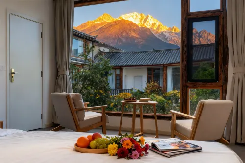 Lijiang Snow Mountain House View Courtyard (Baisha Ancient Town Branch)