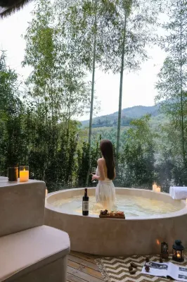 Two Marmots · Wild Luxury Private Hot Spring Resort Moganshan Homestay