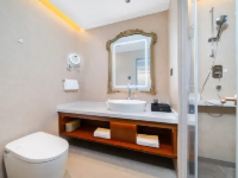 Vienna International Hotel (Xilinhot Municipal Government Xilin Square Branch)