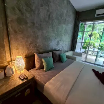Samed Your House โรงแรมใกล้หาดอ่าวไผ่