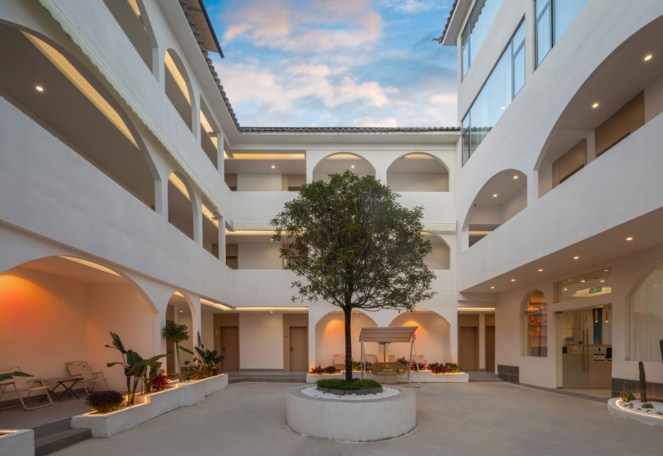 hotel overview picture