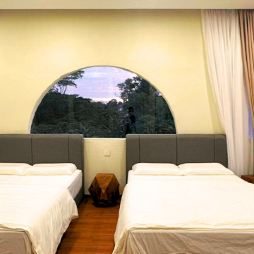 The Luxurious 40 @ Millos Villa Rooms