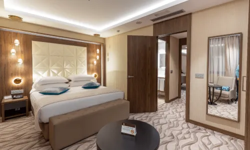 Az 호텔 그랜드 오란