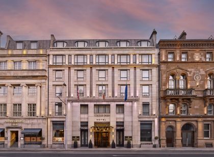 The College Green Hotel Dublin, Autograph Collection