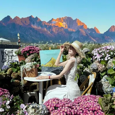 Lijiang Ancient Town and Road Inn (Sifang Street, Mufu, Dayan Ancient Town) Hotel in zona Monte Yulong Snow
