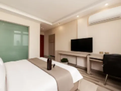 Dawu Jinhua Business Hotel Hotel di Dawu