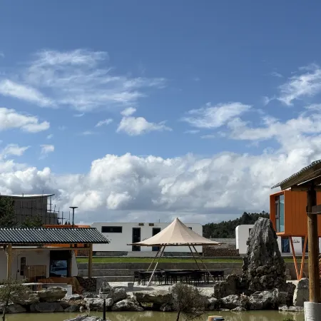 Nantian Lake Luyin · Luxury Wild Hot Spring Hotel