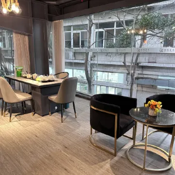 Jushu International Apartment (Guangzhou Zhujiang New Town) Отели рядом с достопримечательностью «Станция метро Liede »