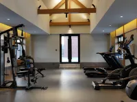 Hulunbuir Genhe Sen Resort Hotel (Genheyuan National Forest Park) فنادق في قن خه