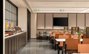 Atour Hotel(Rongcan,Huamao Place,Huizhou)