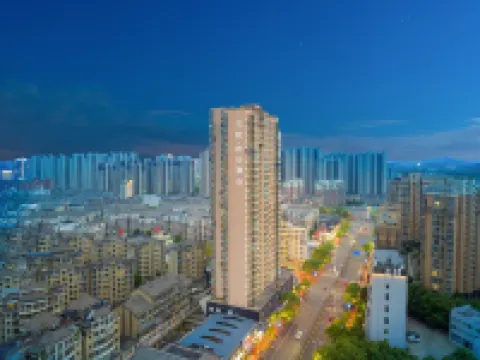 Wuyue · Yuxin Hotel ·Business Audio Visual Hotel 【Wuyue Plaza Branch near No.7 Middle School】 โรงแรมใกล้วิทยาลัยเทคนิคแห่งชางเหลา