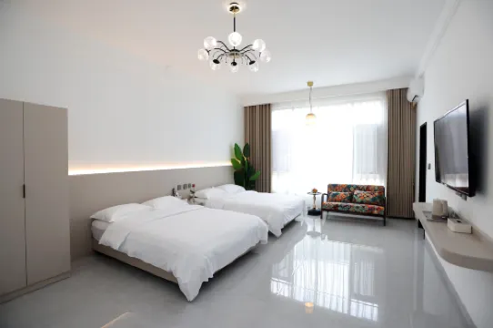 Mile Meicun Qishe Wenquan Homestay (Huquan Ecological Park)